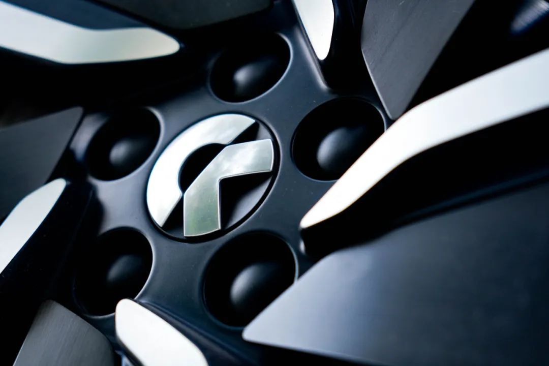 蔚来可以自动换电吗,蔚来全自动换电池