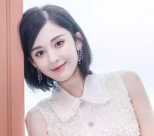 如果当初娜扎立的是白痴美人人设，现在也不会被嘲得这么厉害吧？