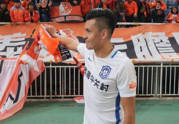 上港6人离队名单浮出水面,上港引援奥斯卡