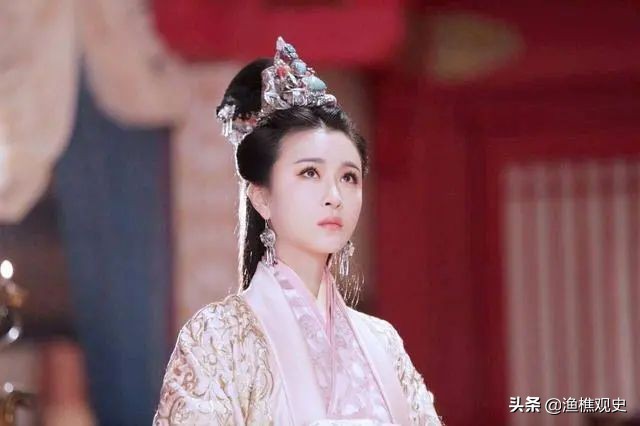 西安古墓挖出战国墓,陕西考古发现古代古墓