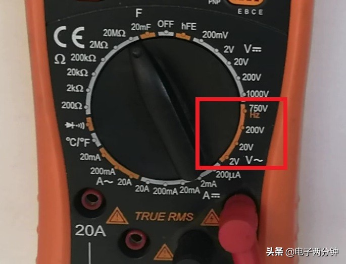 常用万用表怎么测量,万用表使用方法动画讲解