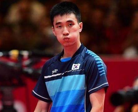 中国男乒3-2险胜韩国,3比0完胜瑞典队中国男乒晋级四强