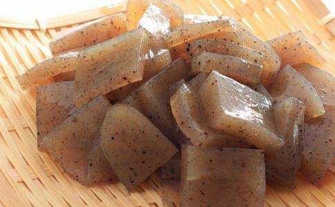 魔芋豆腐热量高吗减肥期间能吃吗,自己做的魔芋豆腐减肥可以吃吗