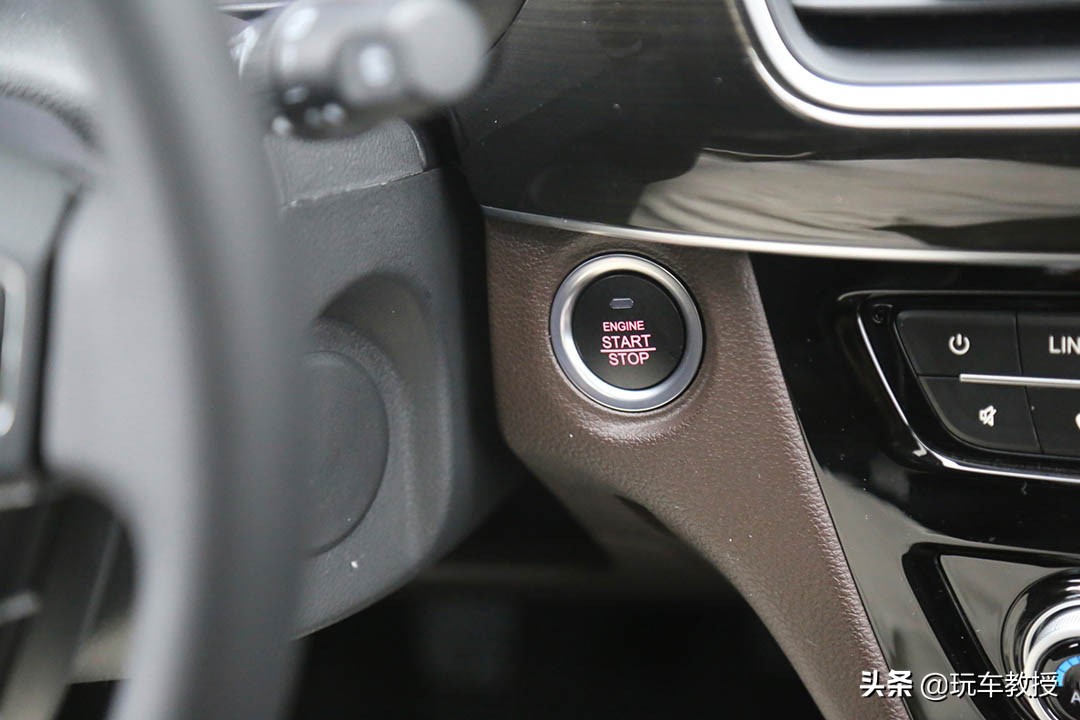 空间大十万左右车耐用,万元起这几款亲民小车轻松开回家