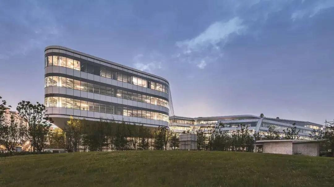 从深圳到上海开特斯拉,特斯拉到浦东