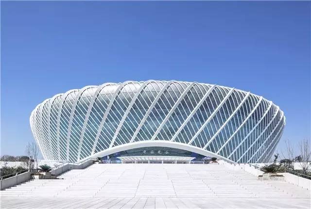 武汉光谷国际网球中心旋风球场