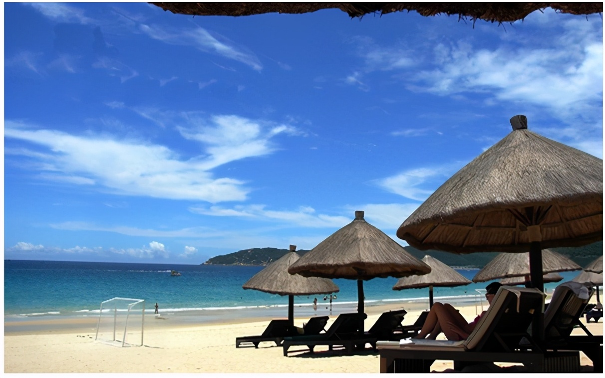 海南三亚亚龙湾酒店,海南三亚亚龙湾介绍