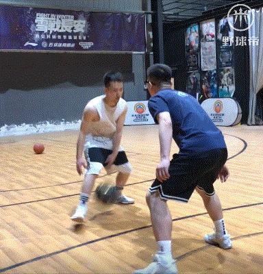 跟着感觉走简谱跟练,跟着感觉走的舞步