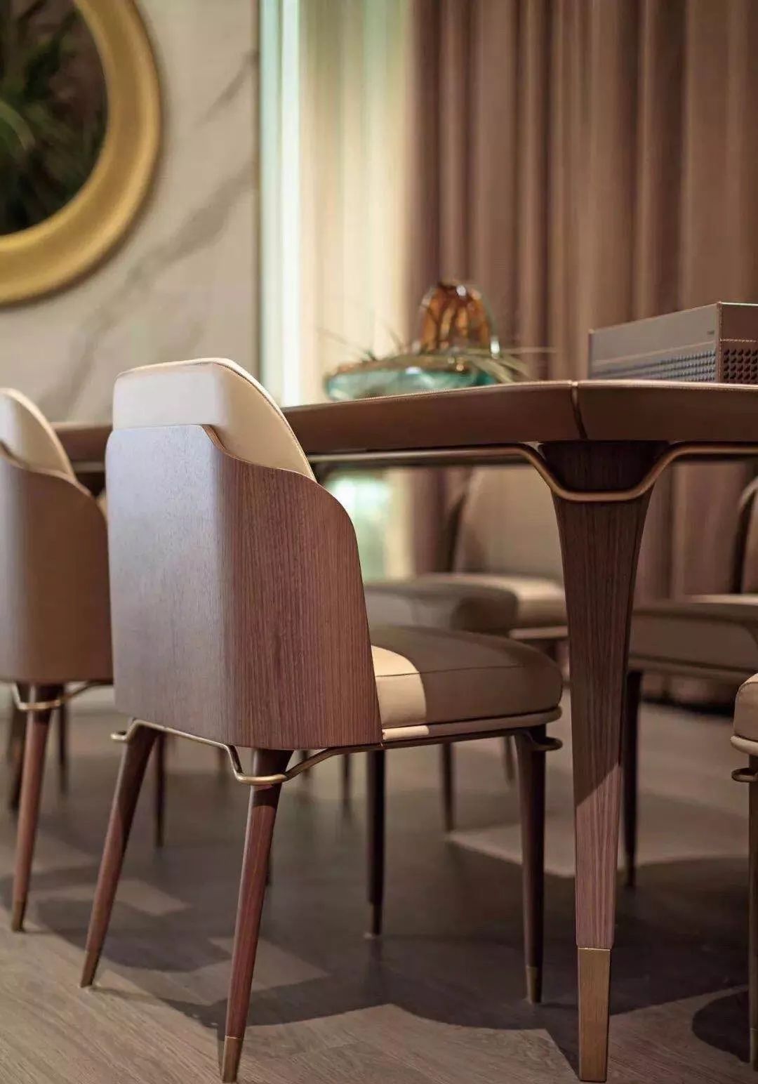 别再逛宜家了,来认识一下家具里的贵族