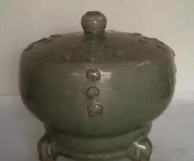 瓷器色彩去哪儿鉴定,怎么鉴定瓷器的纹饰年代