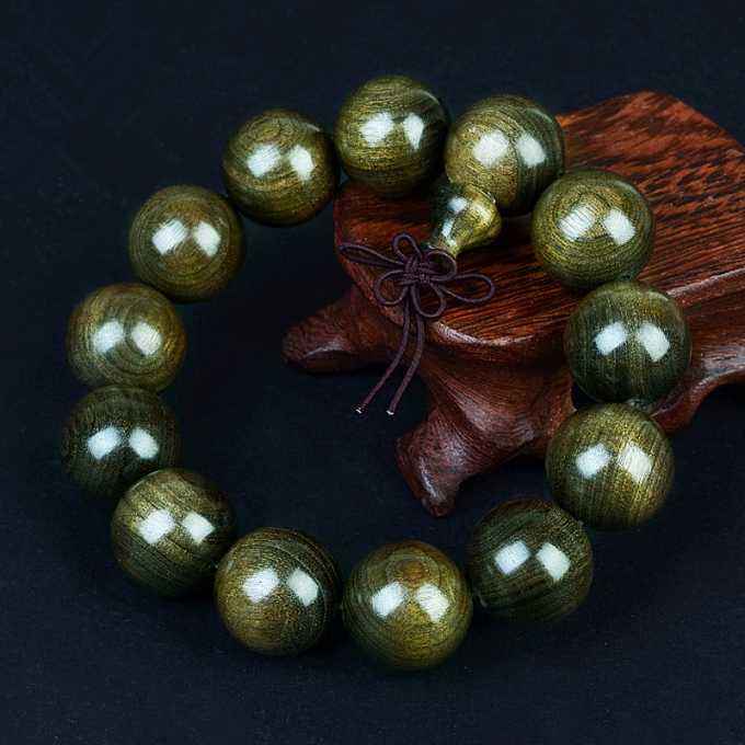 史上最权威的木质文玩手串排行,文玩木质手串最值得入手的