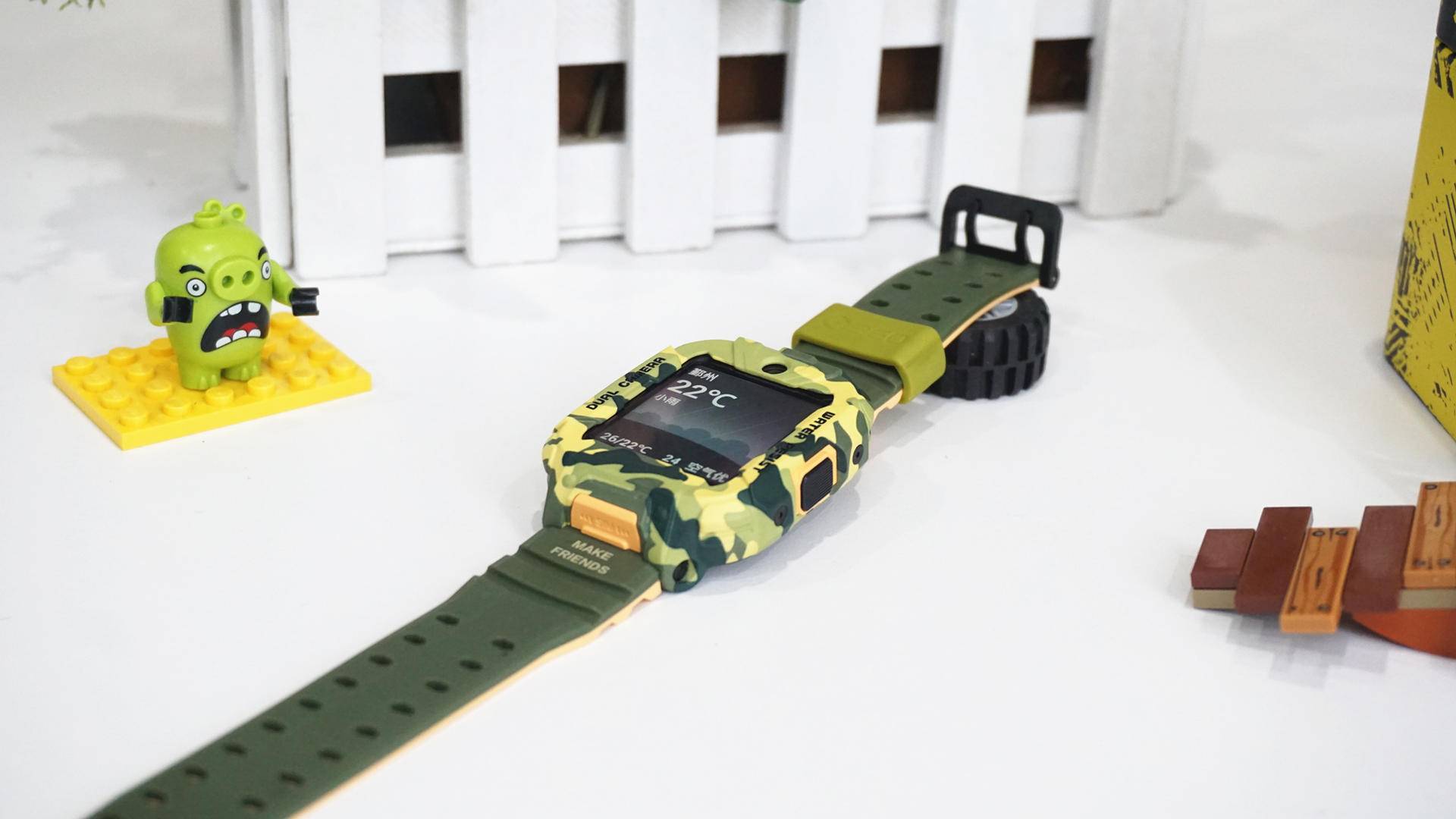 360又上新品，4G视频通话、3D立体定位，500万双摄