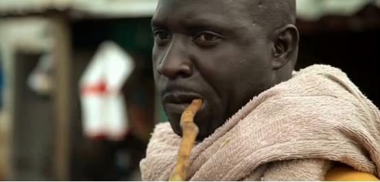 在非洲做生意有多难？60公里路开了两天，结果赚了2.5元