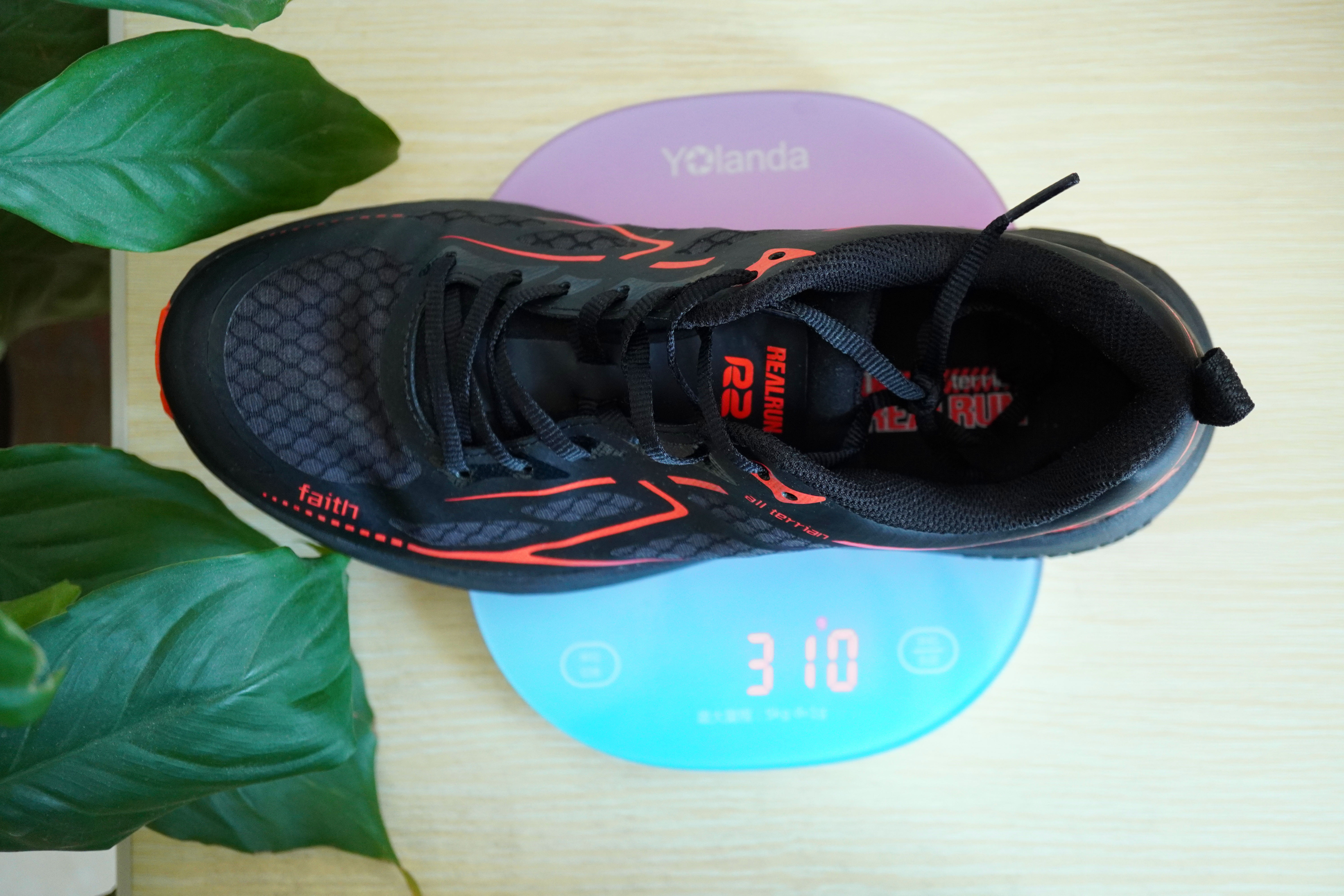 r2realrun跑步鞋测评,r2realrun跑鞋测评