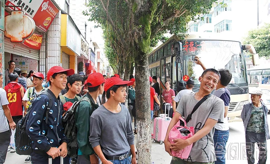 坚守与奋斗、光荣与梦想——省民专40年