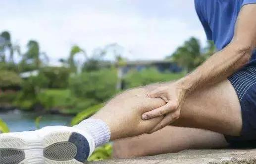 晚上小腿抽筋好痛该如何缓解,半夜抽筋小腿很疼要怎样止痛