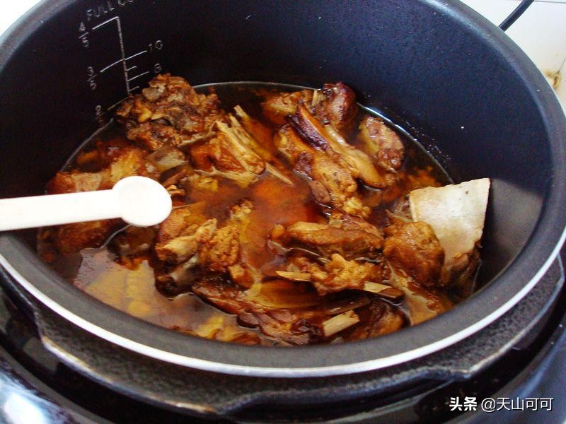 冬天羊肉怎么烧才是最好吃美味的,羊肉怎么焖好吃又去膻味