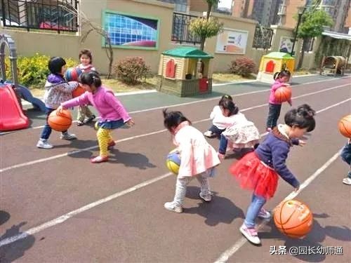 幼儿园小朋友喜欢玩的游戏,幼儿园师幼互动球类游戏大全
