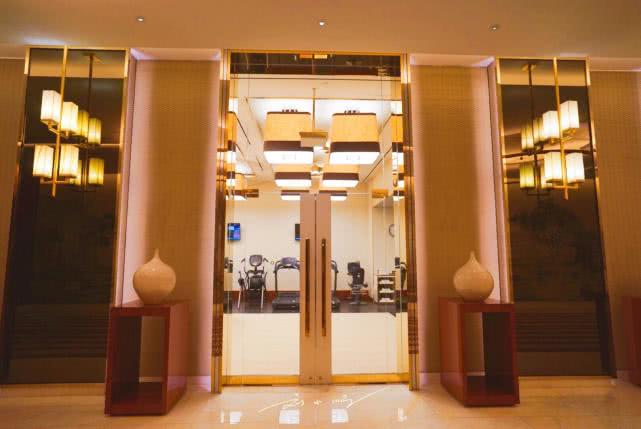 澳门总共有几个豪华酒店,澳门的酒店是全世界最多的吗