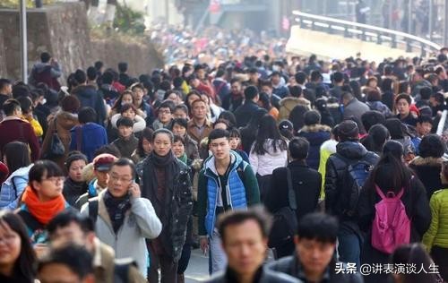 为什么说艺考生真的很难,你们觉得艺考真的是在走捷径吗