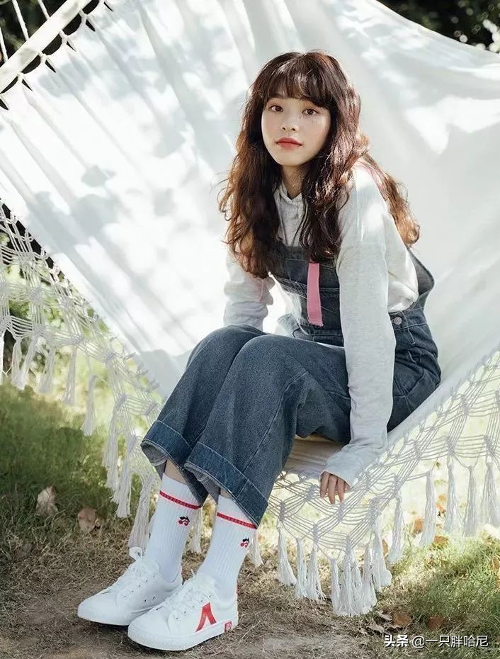 阔腿裤平底鞋早春这种搭配火了,阔腿裤平底鞋开春最火搭配