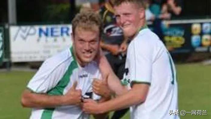 足球场上那些不幸离世的球员,足球场上死得最惨的一名球员