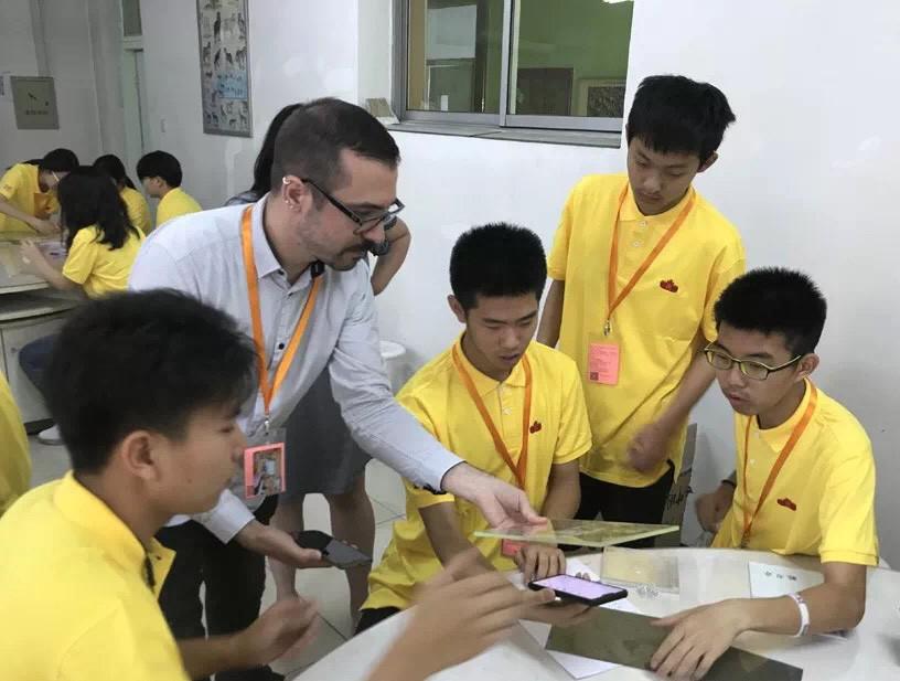 北京中加学校招生电话,北京中加华仁学校