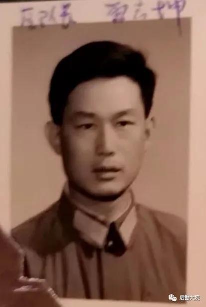 燕山脚下军校里的年轻人