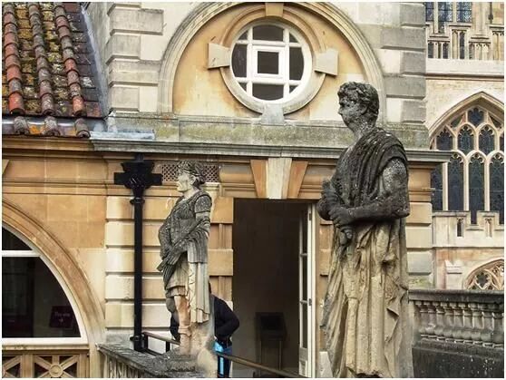 巴斯小镇古罗马浴场,巴斯古罗马浴场现在还存在吗