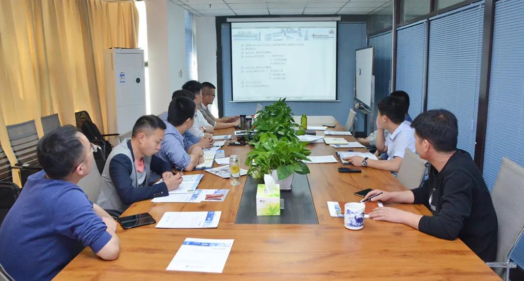 「勇攀高峰,志存高远」优沃集团优秀团队——营销一中心