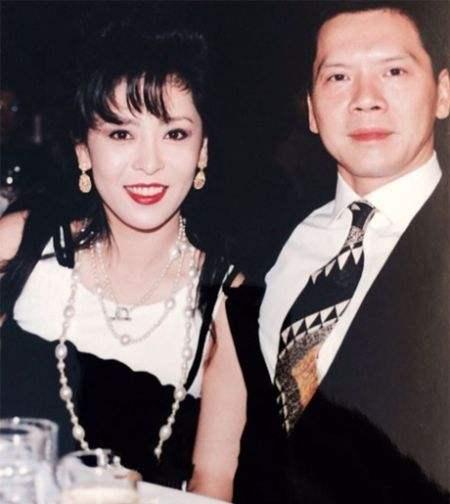 “清醒富婆”向太：8000万买钻石项链还嫌便宜，奖励儿媳上亿别墅