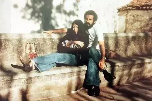 “我爱你，我想请你吃饭。”