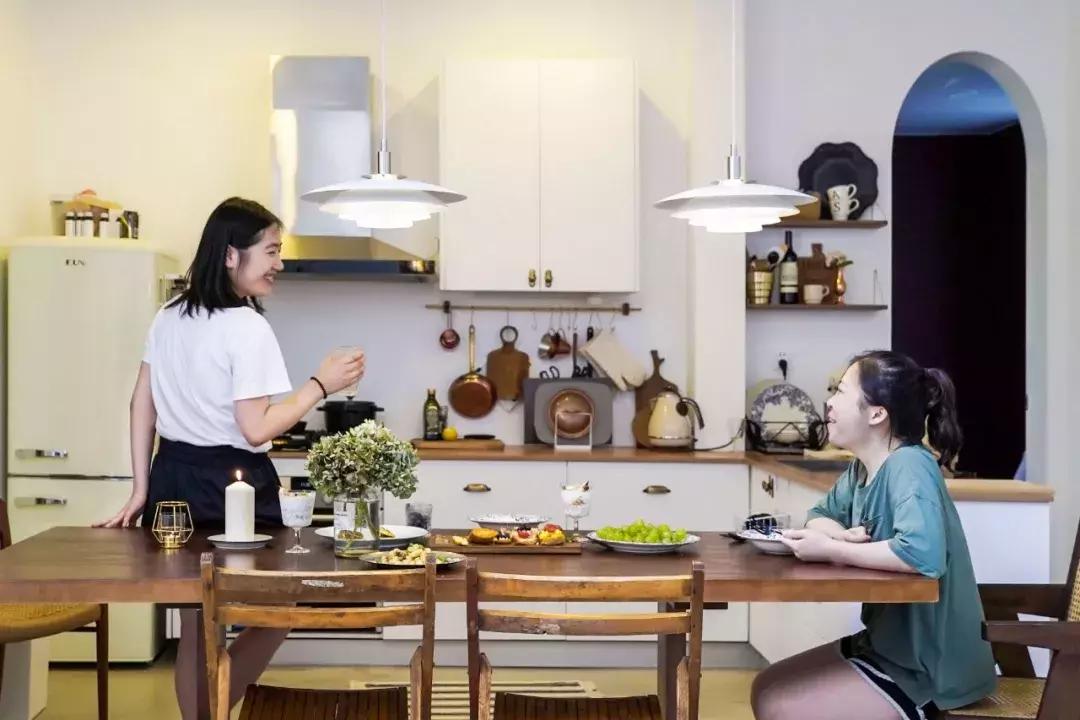 家具不要买太多极简生活,家具都是捡来的