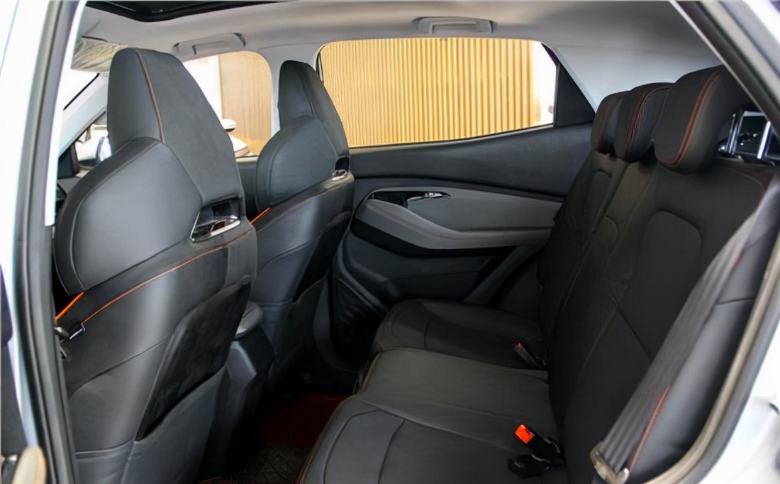 宝骏rs-3落地多少钱,宝骏rs-3裸车价真实报价