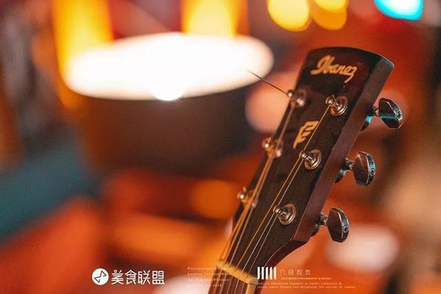 昆明这家开在76年前电影院的餐吧，手工披萨被写进国外旅游攻略