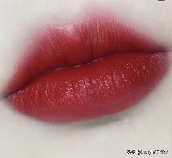 圣罗兰哪款口红适合黄皮深唇色,口红试色黄皮大牌口红
