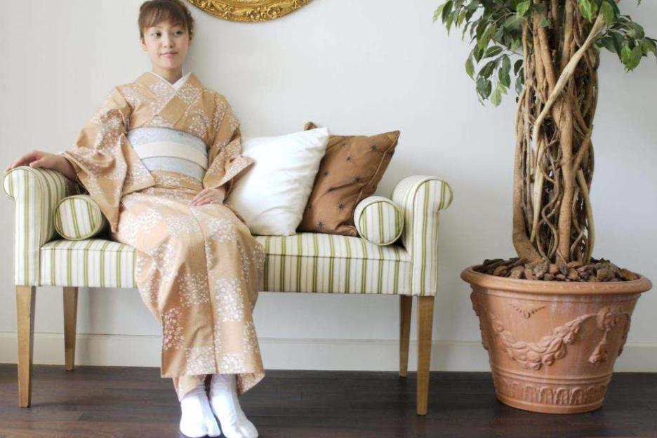 日本人吃饭脱鞋脚臭怎么办,日本人进门脱鞋脚臭么