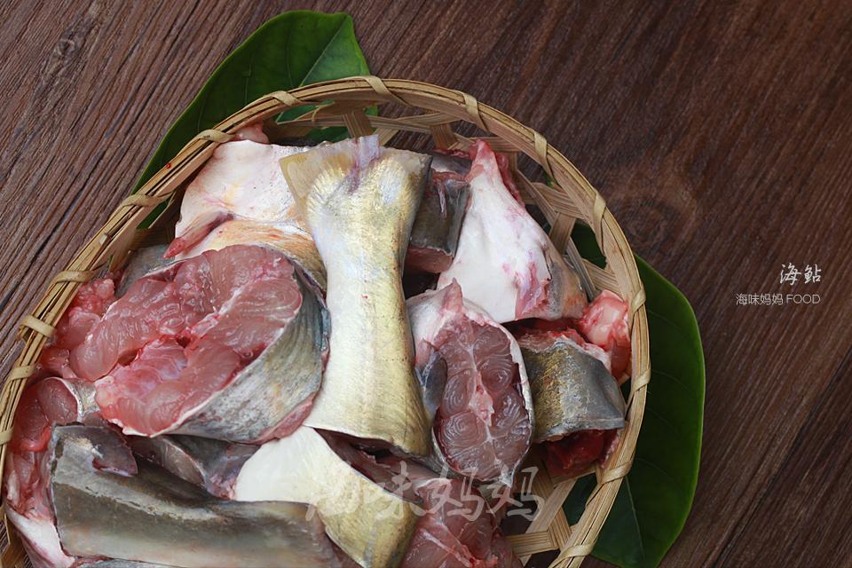 背上长有强毒的海鱼，处理时要小心，先去毒刺再除内脏。