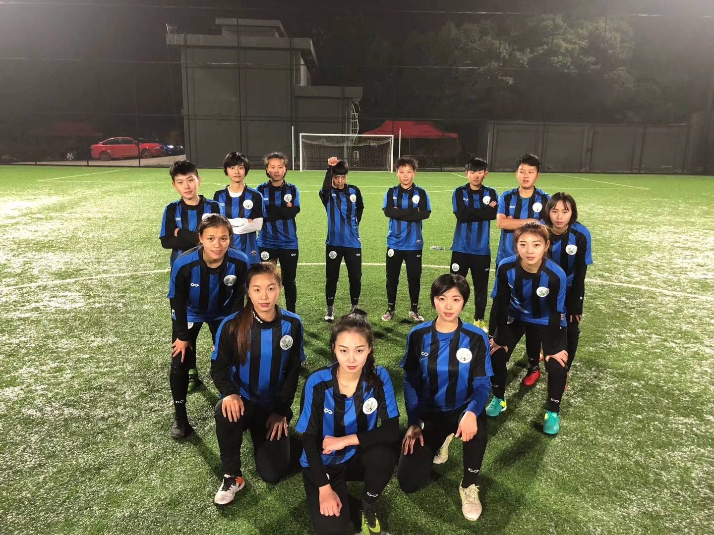 成都网红足球女队,女子足球队成都