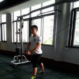 去健身房边看教程边训练,健身房器械使用全解练背