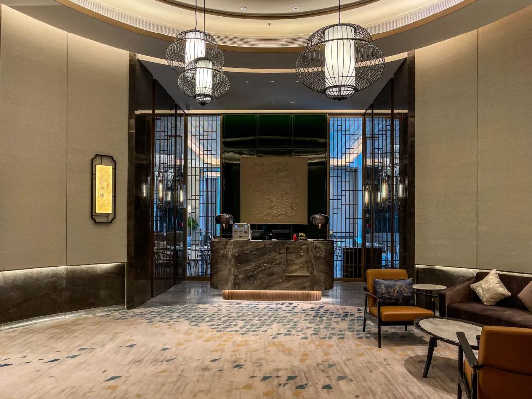 杭州奥克斯皇冠假日酒店婚礼,杭州奥克斯中心皇冠假日酒店介绍