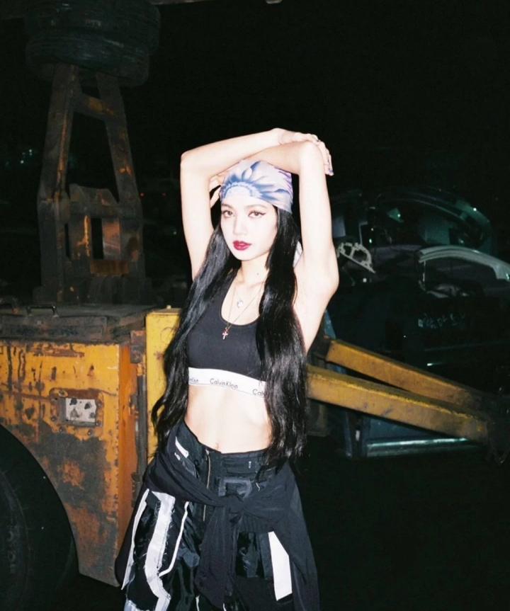 头巾的时尚扎法,lisa头巾造型