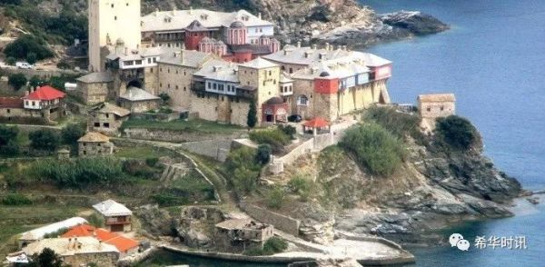 有“男人国”之称的希腊圣山竟然发现女性骸骨，这是怎样一回事？