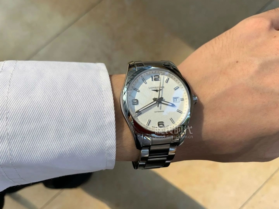 网友晒上千万的手表,网友晒1300手表