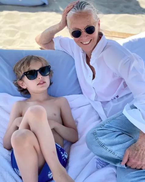 74岁惊艳14万人，她是法国人票选出的“最受欢迎的优雅女人”