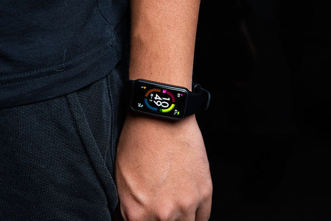 华为手环6和荣耀手环6和小米手环6,荣耀手环6详细评测