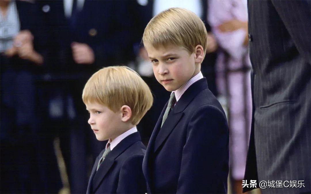 戴安娜王妃葬礼的诡异事件,戴安娜王妃灵异事件还原