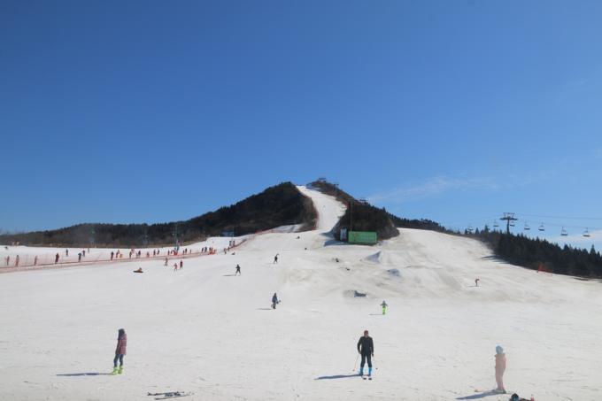 北京滑雪温泉住宿一体,北京滑雪攻略旅游路线推荐