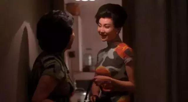 令人惊艳的旗袍服装,旗袍是中国女性的传统服装