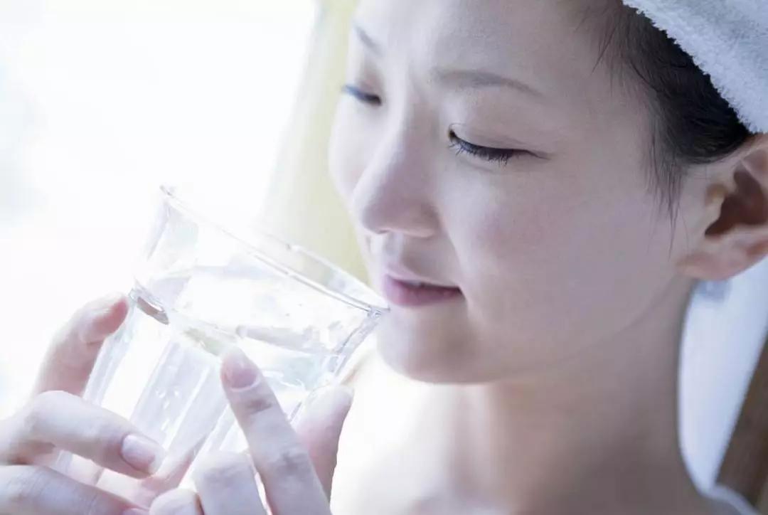 美容面部紧致提拉全过程,怎么做面部提拉改变大小脸